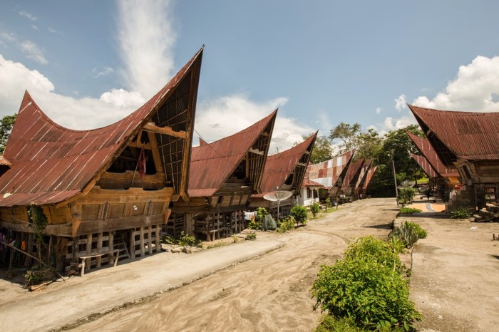 Rumah adat tertua di indonesia