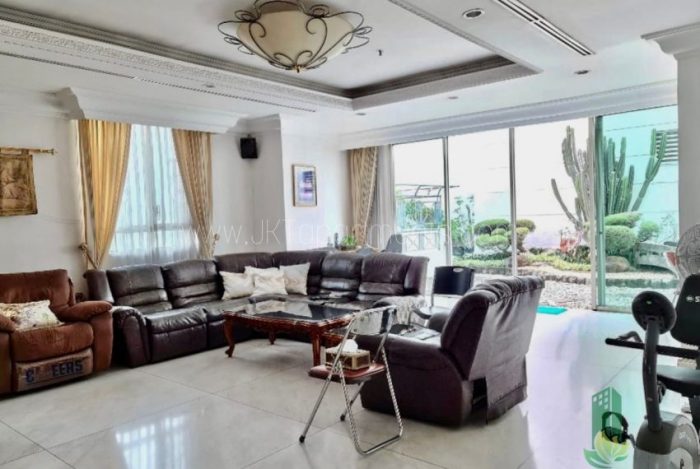 Apartemen simprug teras